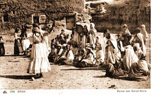 CA a- 109- Village negre